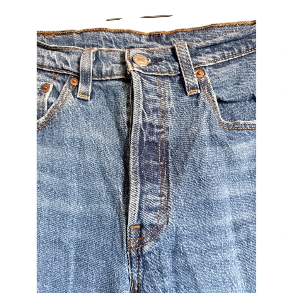 Vintage Y2K Levi's 501 Jeans W30 L32 Medium Wash‎ Straight Leg Casual Normcore